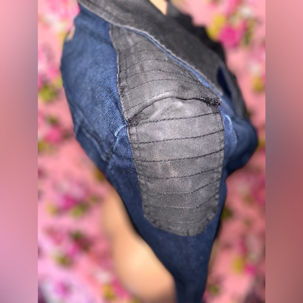 Guess vintage denim jean jacket coat 80’s Metal rocker punk biker sexy crop fit - Picture 9 of 12